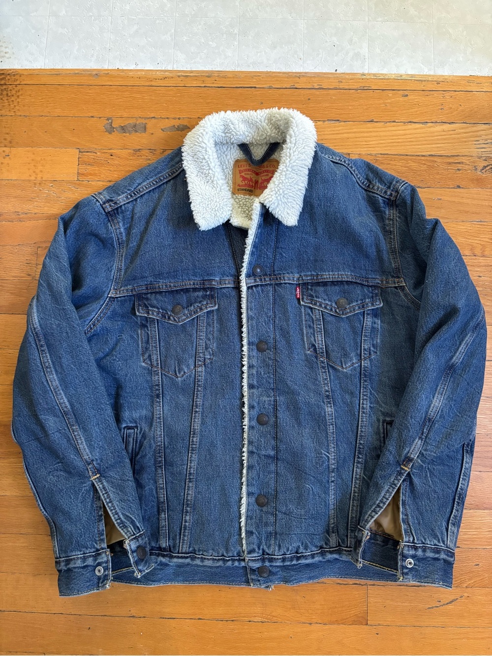 Levi’s Sherpa trucker jacket large